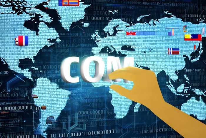 com域名是哪个公司管理的、com域名是哪个国家的