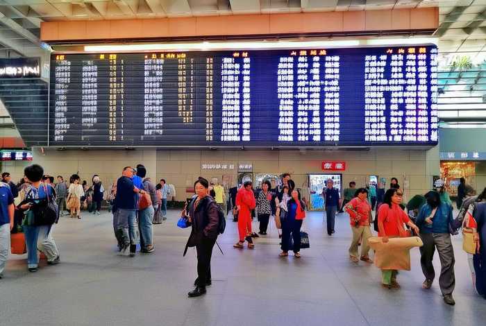 昆明站贴吧，昆明火车站贴吧