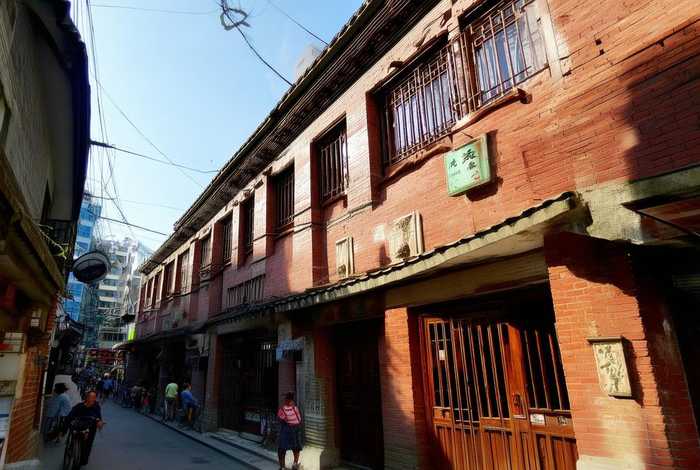 深圳龙岗区布吉街道贝尔路东八巷12号，深圳龙岗区布吉街道贝尔路东八巷12号楼