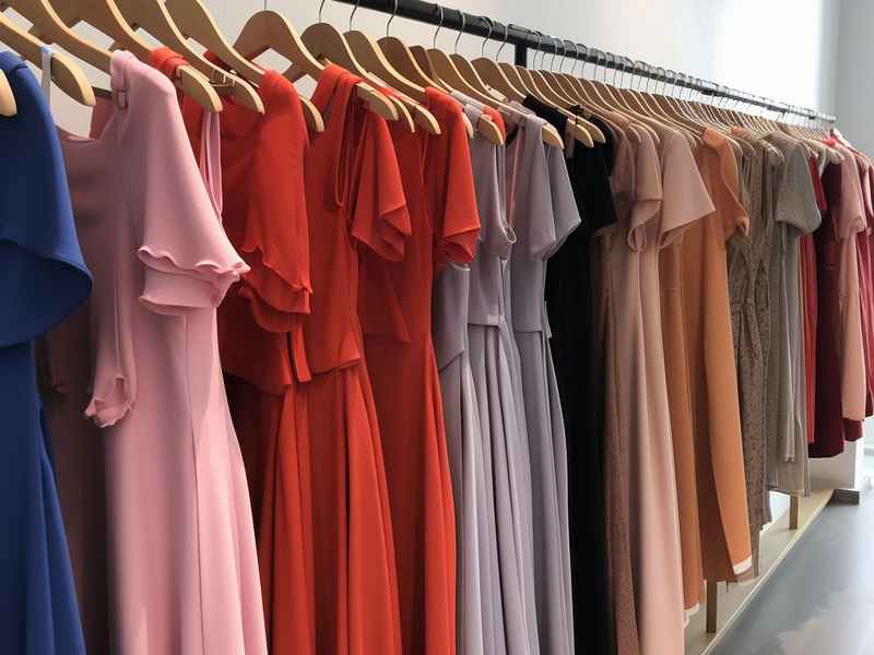 欧洲站服装批发地址;广州品牌女装伊曼服饰貂绒大衣时尚冬装外套走份拿货原单外贸 欧洲站服装批发地址;广州品牌女装伊曼服饰貂绒大衣时尚冬装外套走份拿货原单外贸