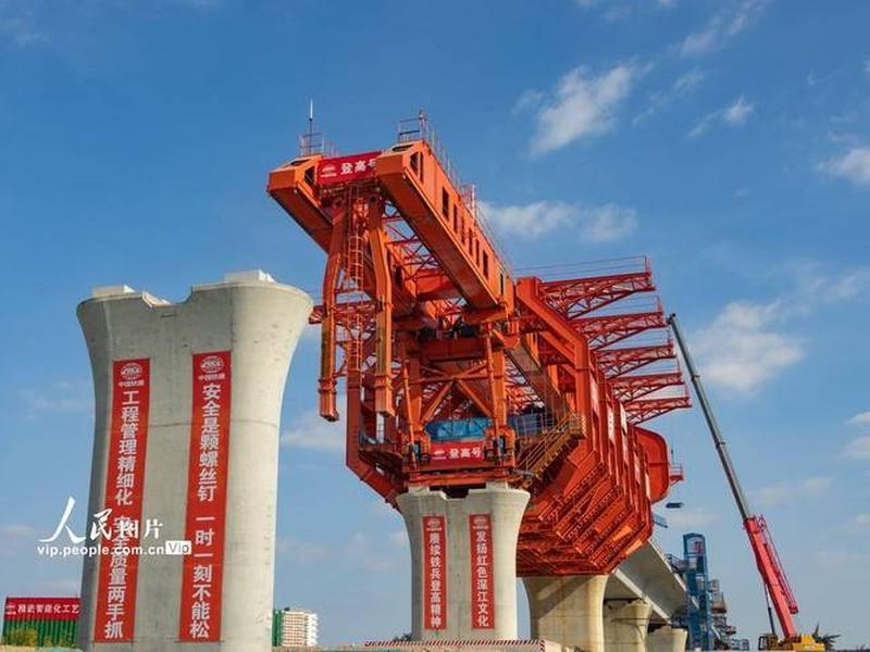 高铁建设过程视频 高铁建设过程视频播放 高铁建设过程视频 高铁建设过程视频播放