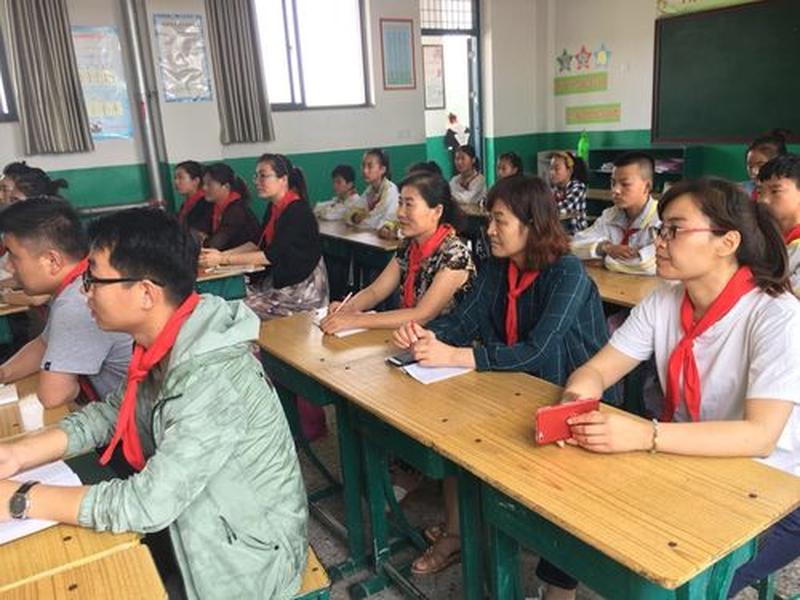 吃鸡如何建站队教程视频大全；吃鸡如何建站队教程视频大全下载