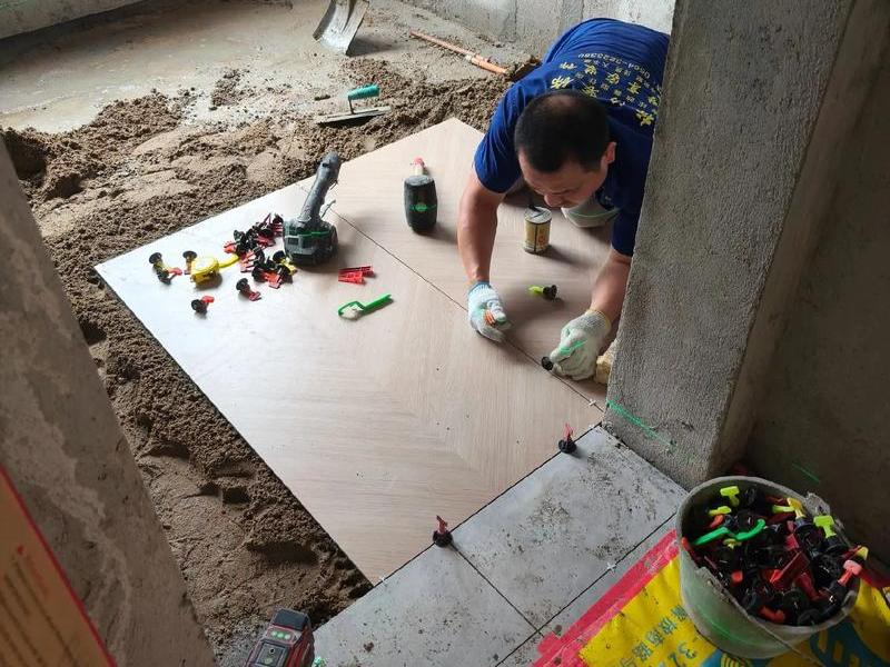 搬瓦工是干什么的(搬瓦工是干什么的工作) 搬瓦工是干什么的(搬瓦工是干什么的工作)
