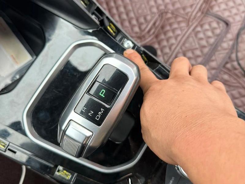哈弗h6扶手箱拆装教程 哈弗h6扶手箱拆装教程视频 哈弗h6扶手箱拆装教程 哈弗h6扶手箱拆装教程视频