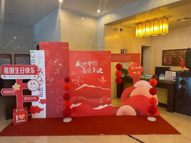 视频站台怎么放置两张照片、视频站台怎么放置两张照片合成一张 视频站台怎么放置两张照片、视频站台怎么放置两张照片合成一张