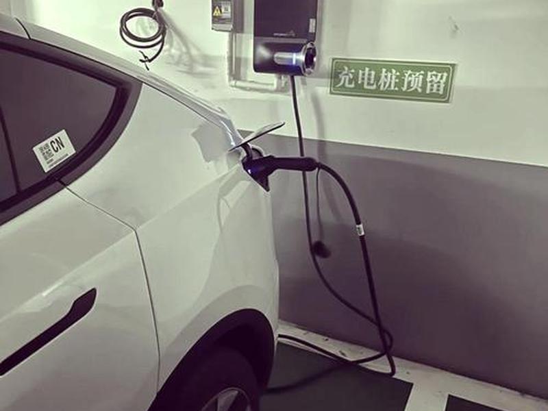 挚达充电桩接线图片大全；挚达充电桩接线图片大全视频