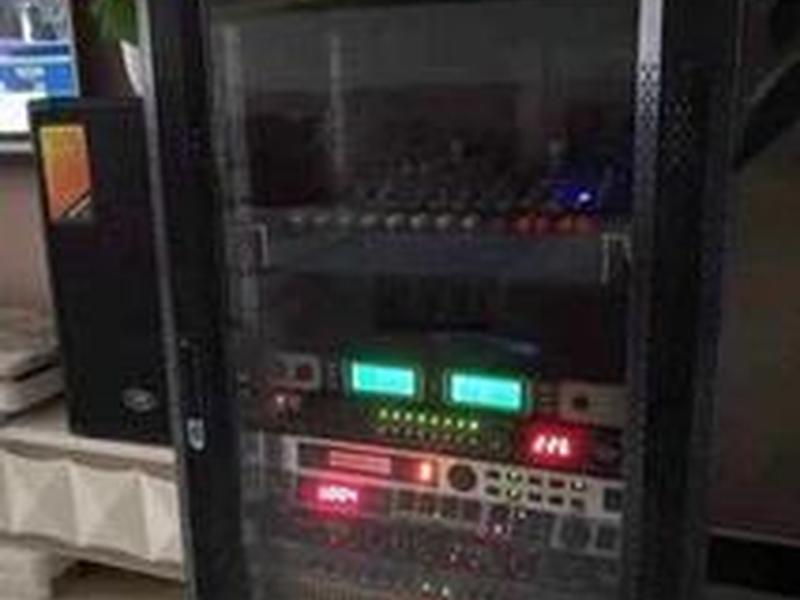 小型服务器架子有哪些，小型服务器架子有哪些类型