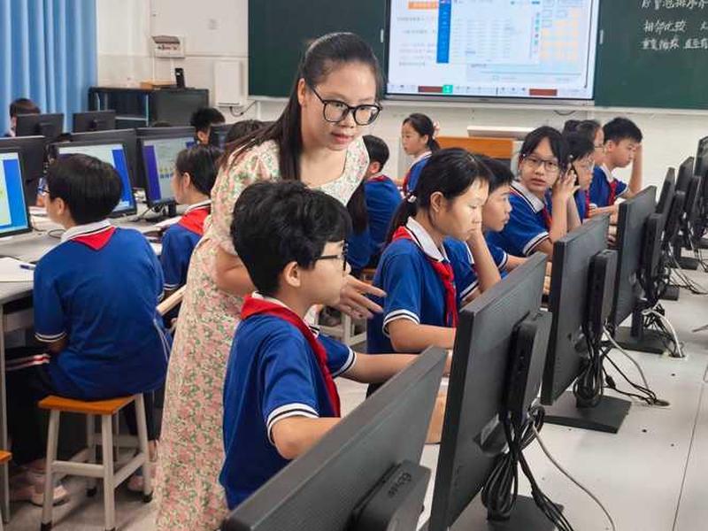 小学信息技术示范课视频 小学信息技术示范课视频讲解 小学信息技术示范课视频 小学信息技术示范课视频讲解