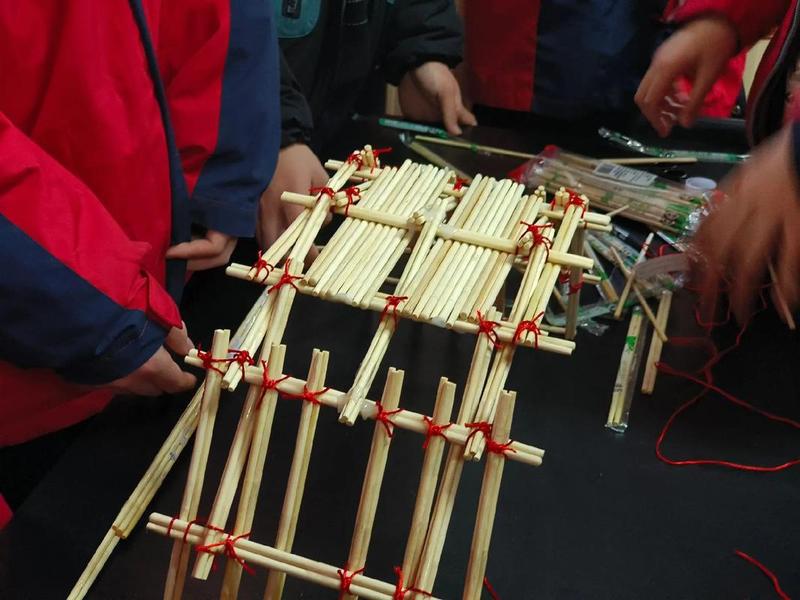 筷子搭建的复杂结构教程;筷子搭建的复杂结构教程图片 筷子搭建的复杂结构教程;筷子搭建的复杂结构教程图片