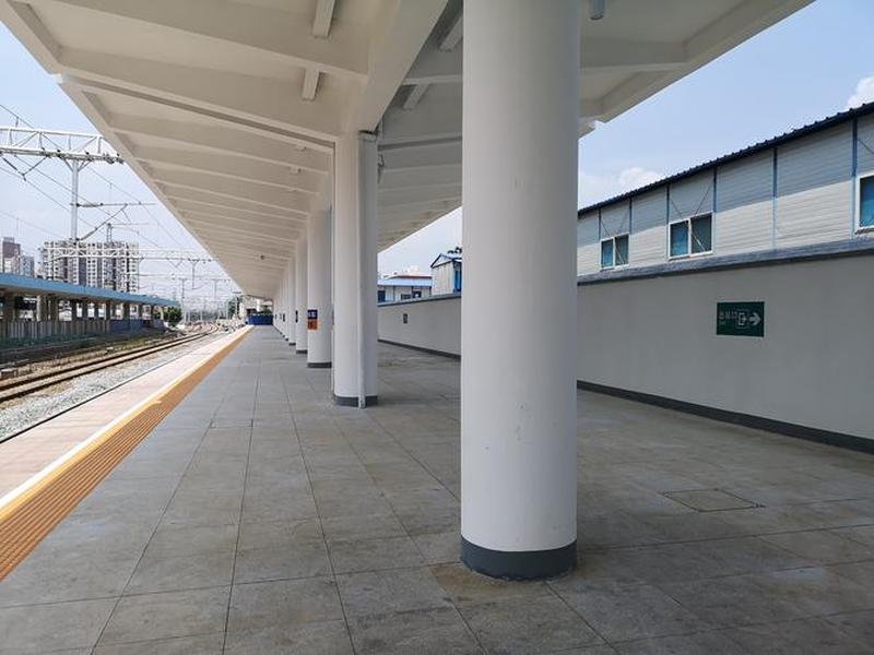 信阳建火车站视频 河南信阳火车站视频 信阳建火车站视频 河南信阳火车站视频