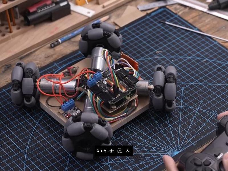 实用的建筑小型机器人;实用的建筑小型机器人手工制作 实用的建筑小型机器人;实用的建筑小型机器人手工制作