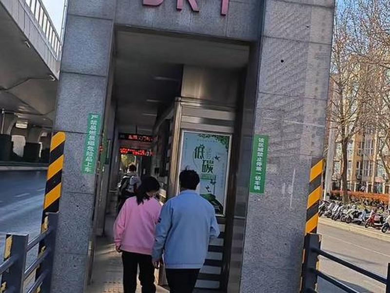 郑州快速公交站台(郑州快速公交站台在哪) 郑州快速公交站台(郑州快速公交站台在哪)