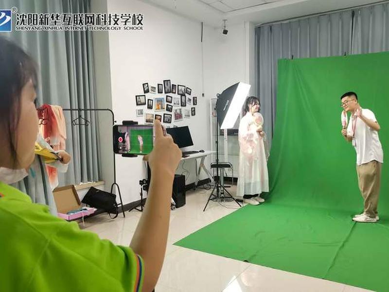 绿幕搭建实操教程、绿幕搭建实操教程视频 绿幕搭建实操教程、绿幕搭建实操教程视频
