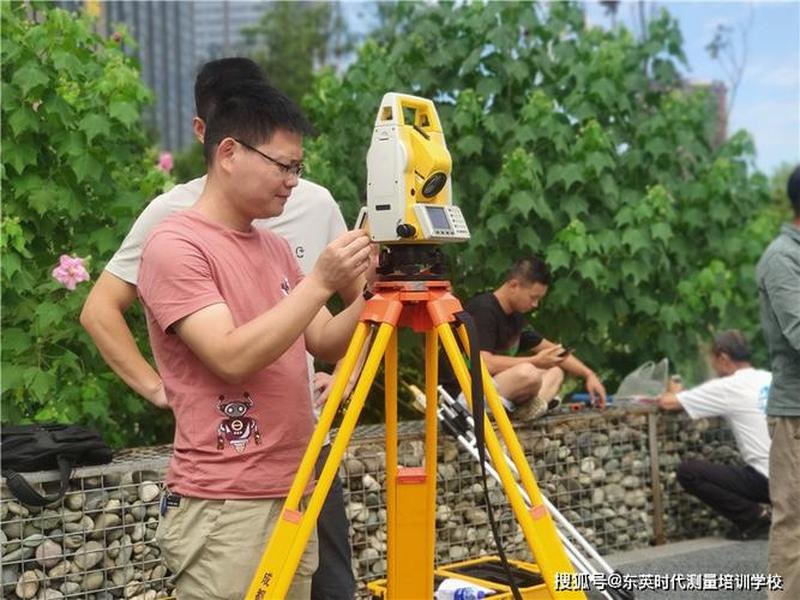 南方全站仪使用方法免费视频教程、2019南方全站仪使用方法视频教程 南方全站仪使用方法免费视频教程、2019南方全站仪使用方法视频教程
