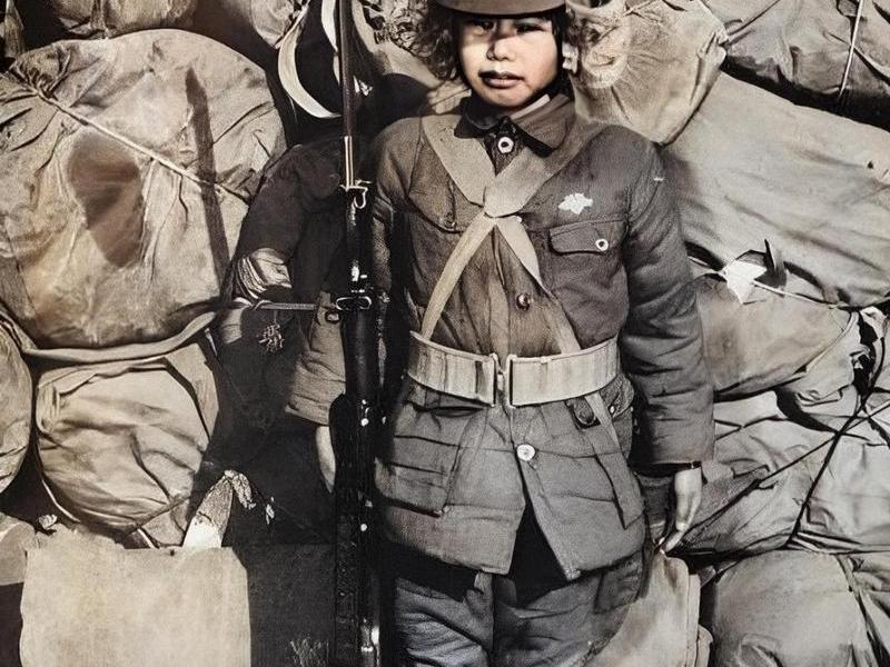 小兵站岗图片 小兵站岗图片大全 小兵站岗图片 小兵站岗图片大全