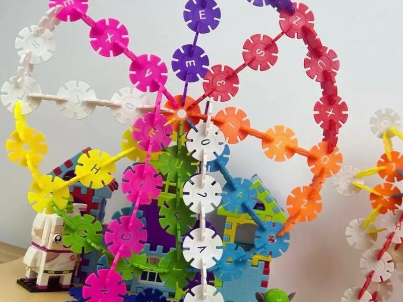 用雪花片搭建桥梁的教程、用雪花片搭建桥梁的教程视频