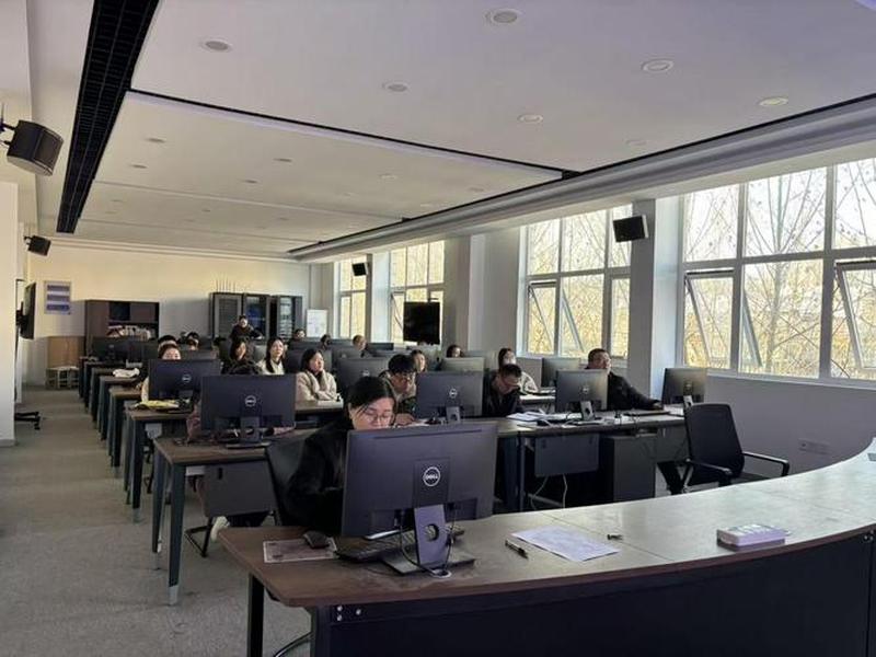 网站建设培训哪里比较好；网站建设培训哪里比较好做