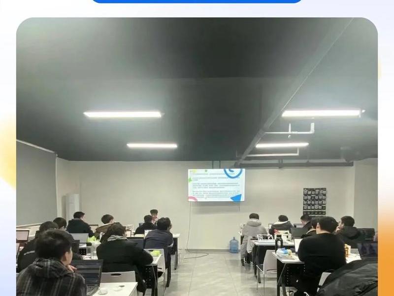 web前端培训靠谱么（web前端培训一般多少钱）