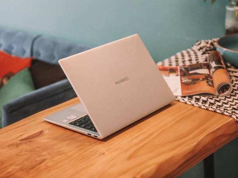 ueeshop建站费用多少 shopline建站费用